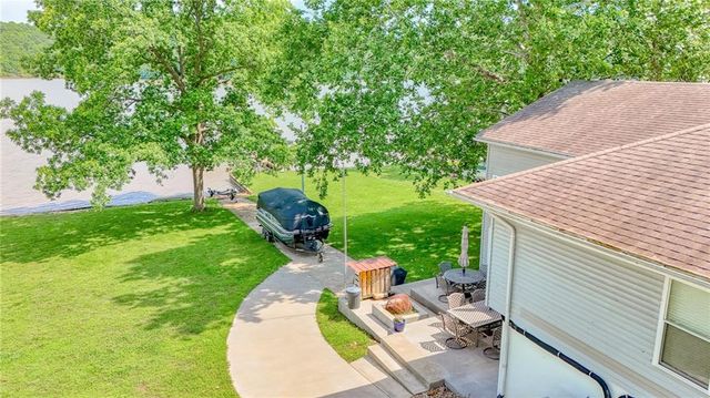 33096 Canopy Lane, Lincoln, MO 65338
