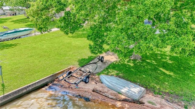 33096 Canopy Lane, Lincoln, MO 65338
