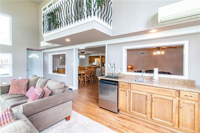 33096 Canopy Lane, Lincoln, MO 65338