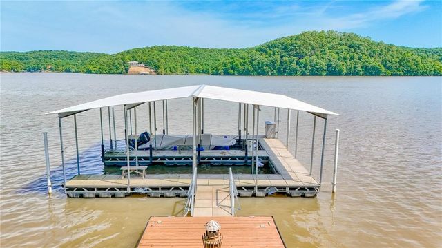 33096 Canopy Lane, Lincoln, MO 65338