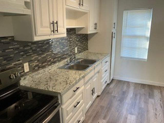 3328 Lynnfield Drive, Fort Worth, TX 76103