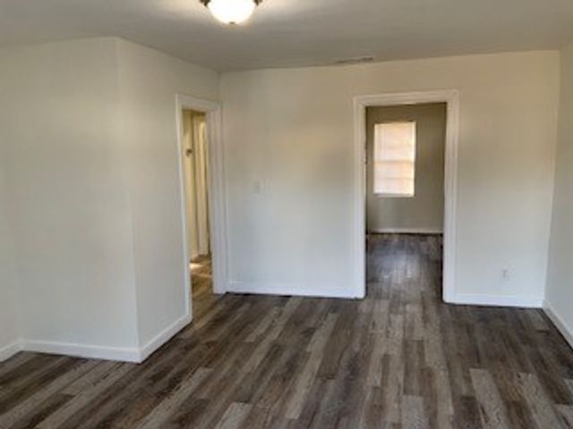 3328 Lynnfield Drive, Fort Worth, TX 76103