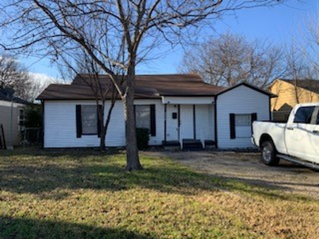 3328 Lynnfield Drive, Fort Worth, TX 76103