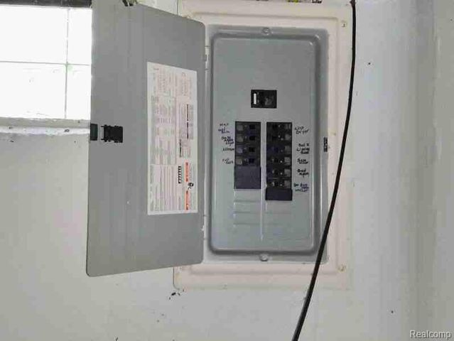 24531 Florence Street, Detroit, MI 48219