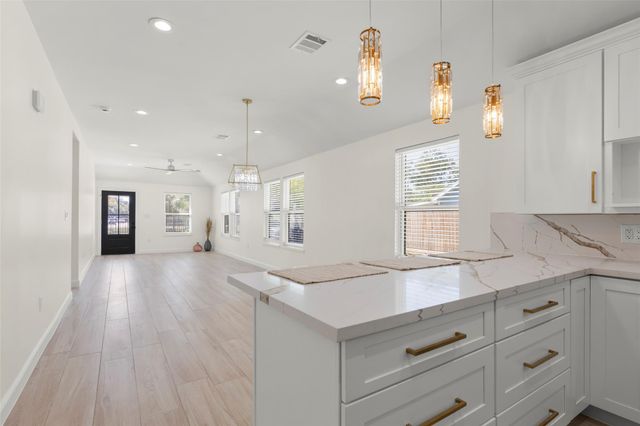 729 Caperton Street, Houston, TX 77022