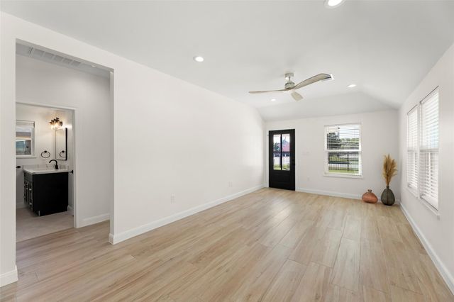 729 Caperton Street, Houston, TX 77022