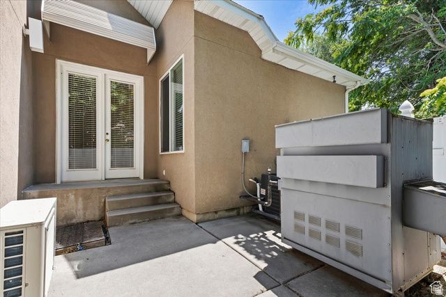 924 E COLLEGE ST, Millcreek, UT 84117