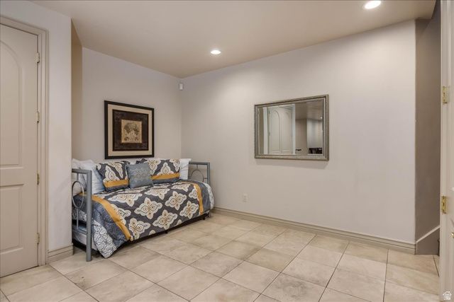 924 E COLLEGE ST, Millcreek, UT 84117