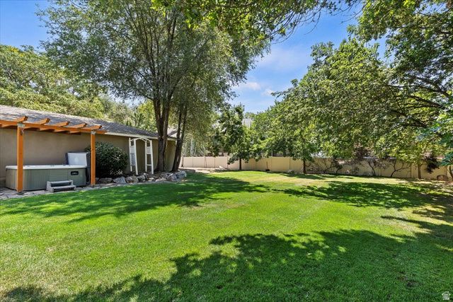 924 E COLLEGE ST, Millcreek, UT 84117