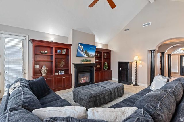 924 E COLLEGE ST, Millcreek, UT 84117