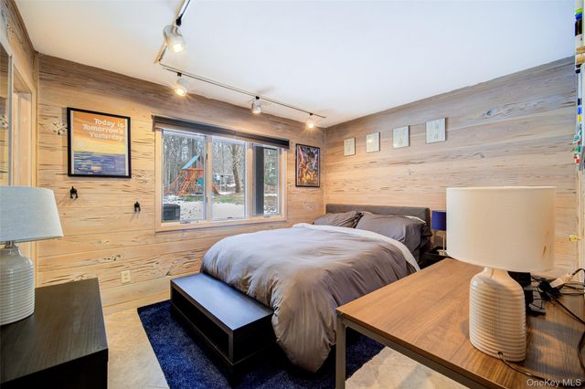 24 Spook Rock Road, Suffern, NY 10901