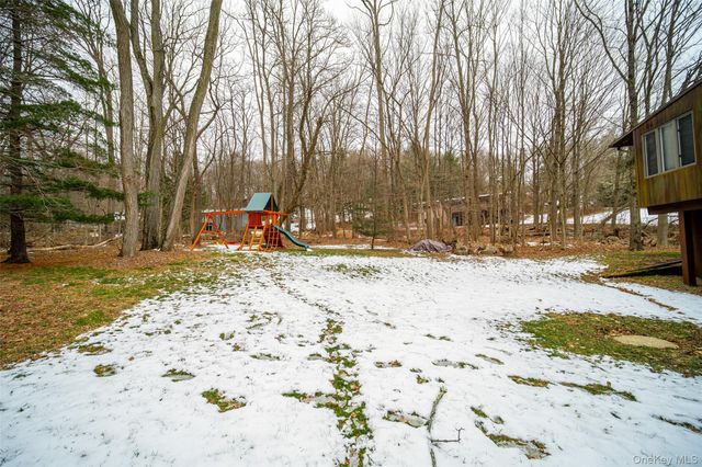 24 Spook Rock Road, Suffern, NY 10901