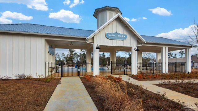 32 Spoonbill St, Cantonment, FL 32533