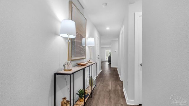 32 Spoonbill St, Cantonment, FL 32533