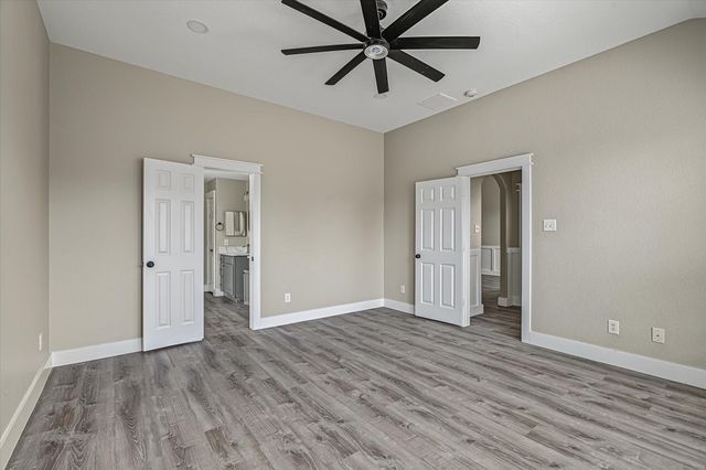 10326 Kentington Oak Drive, Humble, TX 77396