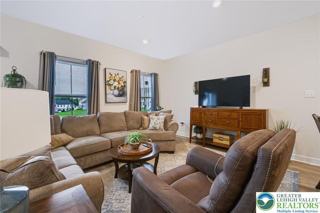 26 Timber Trail, Easton, PA 18045