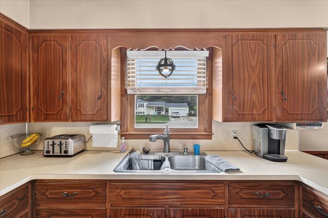 1055 Elmwood Drive, Georgetown Twp, MI 49428