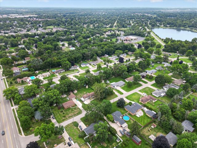 1055 Elmwood Drive, Georgetown Twp, MI 49428