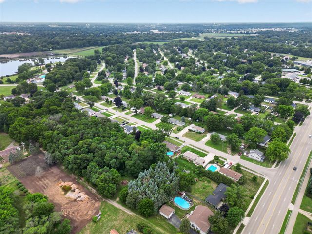 1055 Elmwood Drive, Georgetown Twp, MI 49428