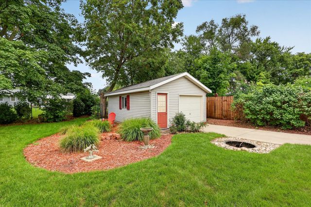 1055 Elmwood Drive, Georgetown Twp, MI 49428