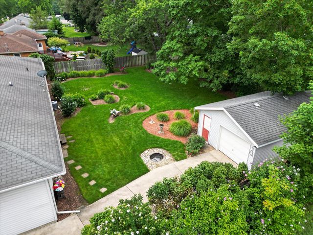 1055 Elmwood Drive, Georgetown Twp, MI 49428