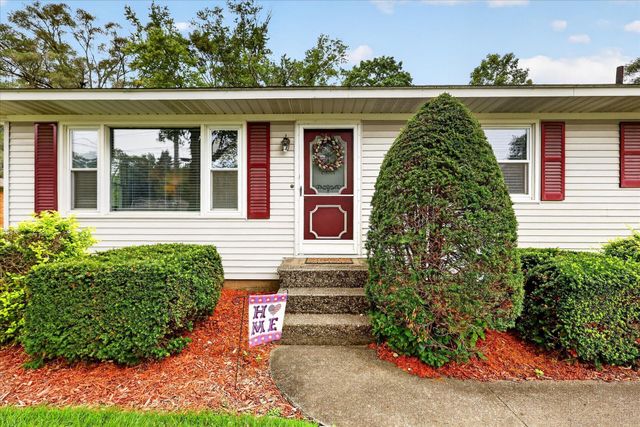 1055 Elmwood Drive, Georgetown Twp, MI 49428