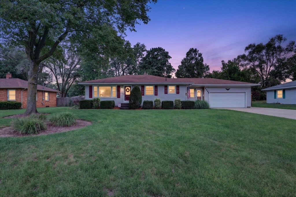 1055 Elmwood Drive, Georgetown Twp, MI 49428