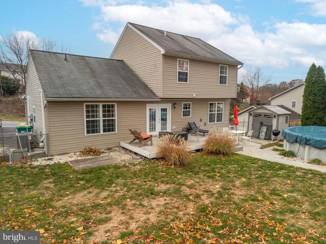 768 MAGARO RD, Enola, PA 17025