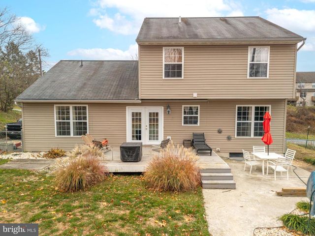 768 MAGARO RD, Enola, PA 17025