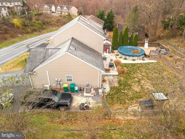 768 MAGARO RD, Enola, PA 17025