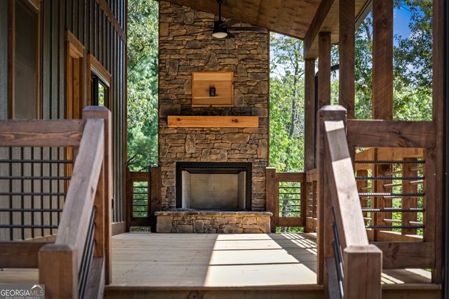 45 Wildflower Drive, Mineral Bluff, GA 30559