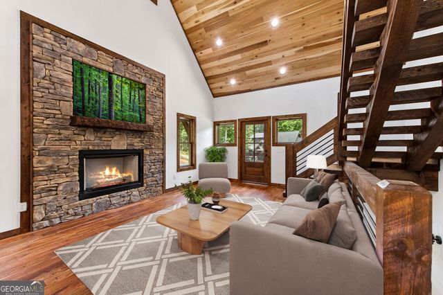 45 Wildflower Drive, Mineral Bluff, GA 30559