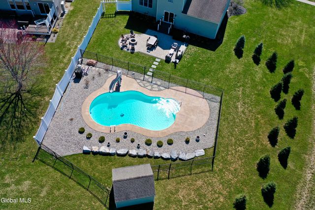 1 Parkway Circle, Malta, NY 12019