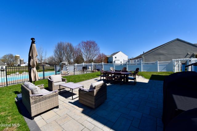 1 Parkway Circle, Malta, NY 12019