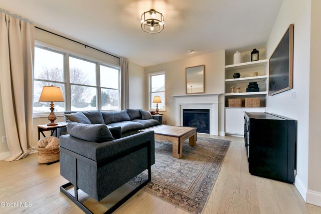 1 Parkway Circle, Malta, NY 12019