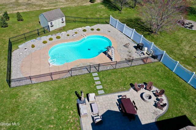 1 Parkway Circle, Malta, NY 12019