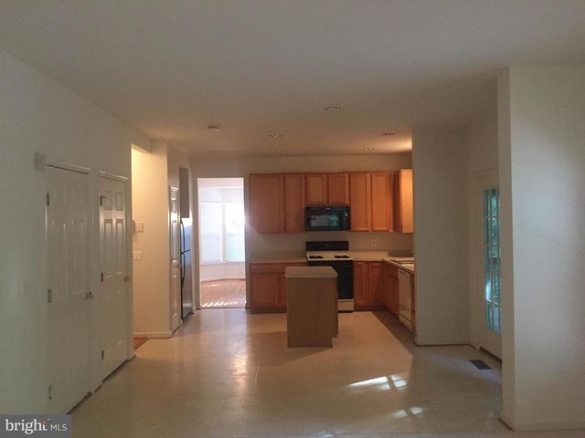 5641 EPPES ISLAND PL, Manassas, VA 20112