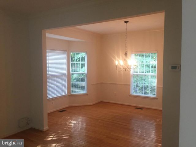 5641 EPPES ISLAND PL, Manassas, VA 20112
