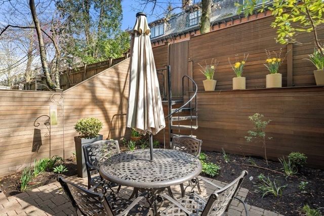 92 Chandler St 1, Boston, MA 02116