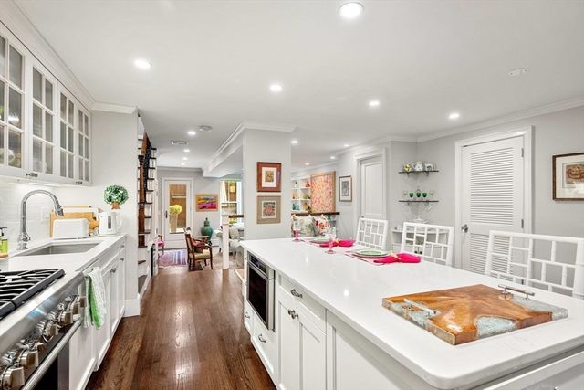 92 Chandler St 1, Boston, MA 02116