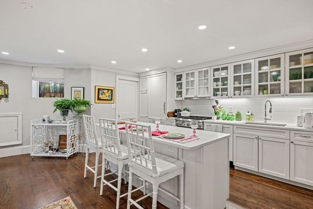 92 Chandler St 1, Boston, MA 02116