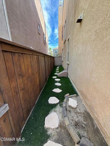 67 Calle Cataluna, Camarillo, CA 93012