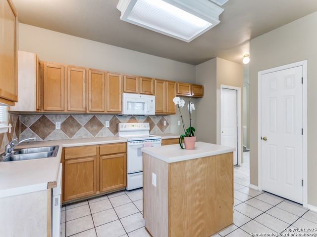 3409 Abbeville, Schertz, TX 78154