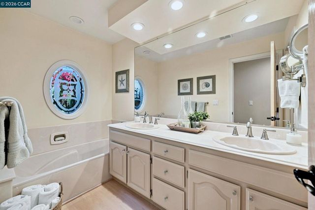 10 Edinburgh Pl, Danville, CA 94526