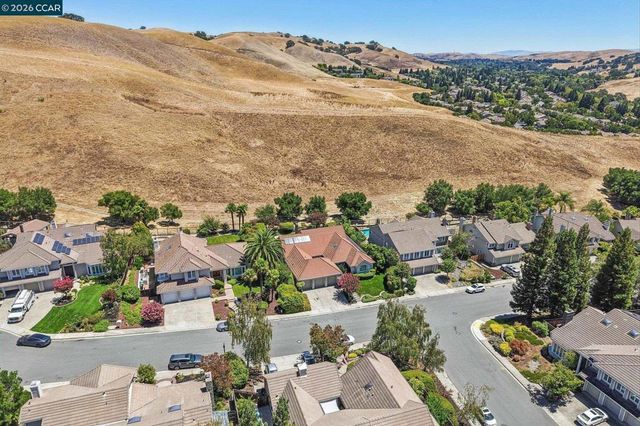 10 Edinburgh Pl, Danville, CA 94526