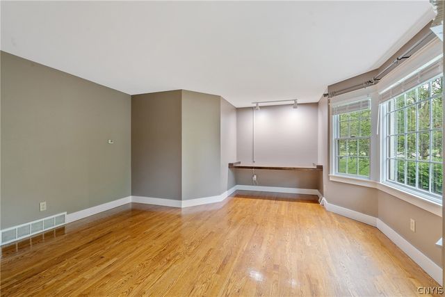 8255 Drinkwater Lane, Manlius, NY 13104