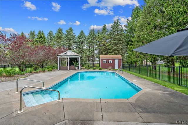 8255 Drinkwater Lane, Manlius, NY 13104