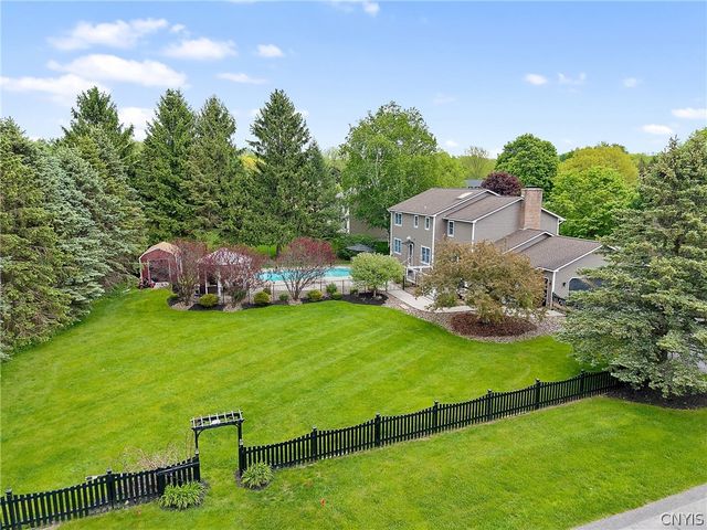 8255 Drinkwater Lane, Manlius, NY 13104