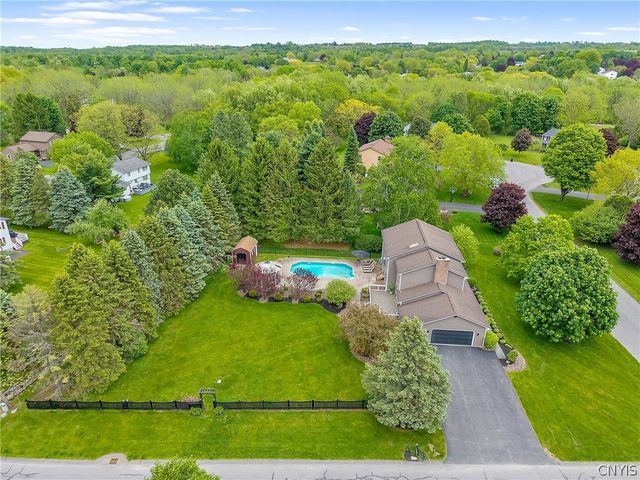8255 Drinkwater Lane, Manlius, NY 13104