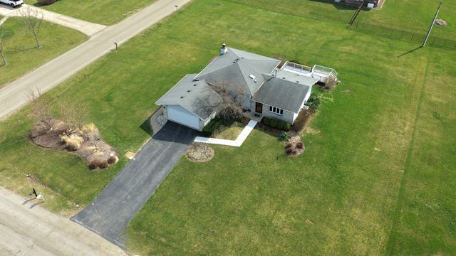 300 W Woodlawn Road, New Lenox, IL 60451